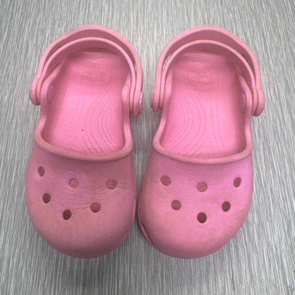 Crocs Kids Pink Clogs Slip On Sandals Shoes Size 8 Toddler Comfort Foam - Picture 1 of 10
